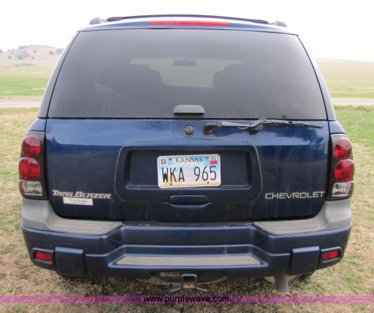 image for item 8747 2003 Chevrolet Trailblazer LS SUV