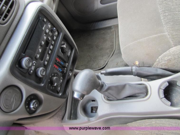 image for item 8747 2003 Chevrolet Trailblazer LS SUV