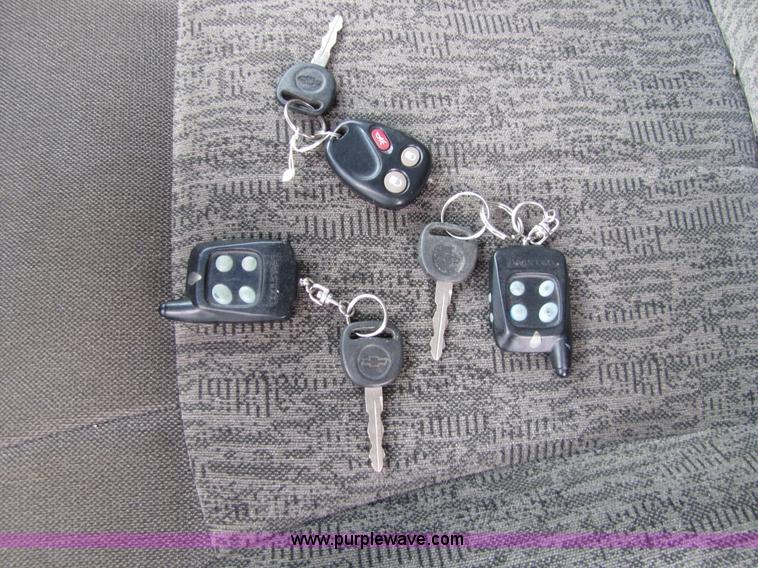 image for item 8747 2003 Chevrolet Trailblazer LS SUV