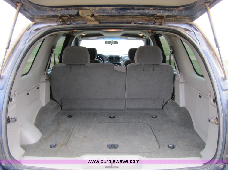 image for item 8747 2003 Chevrolet Trailblazer LS SUV