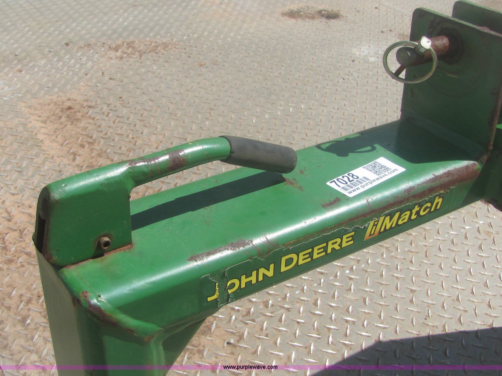 John Deere Imatch quick hitch in Valley Center, KS Item 7028 sold