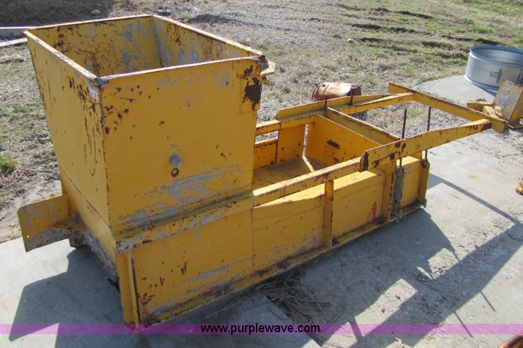 image for item 2114 Gomaco 3600 curb and gutter maker