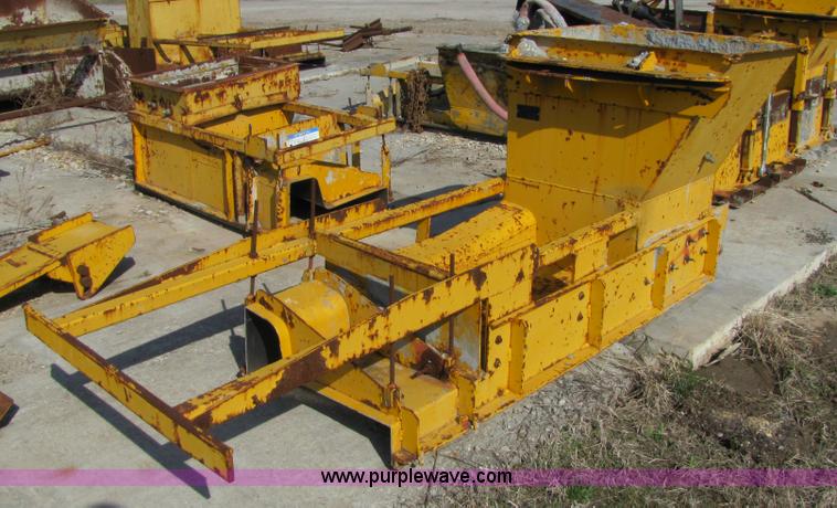 image for item 2114 Gomaco 3600 curb and gutter maker