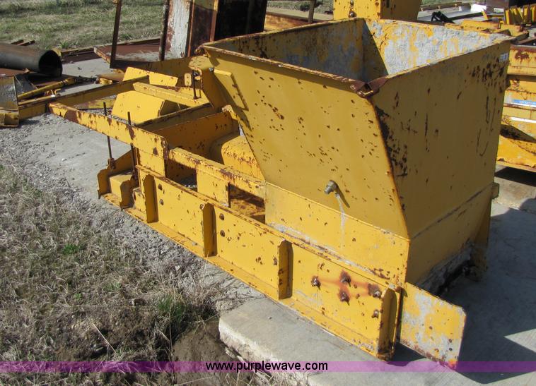 image for item 2114 Gomaco 3600 curb and gutter maker