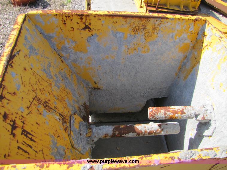 image for item 2114 Gomaco 3600 curb and gutter maker