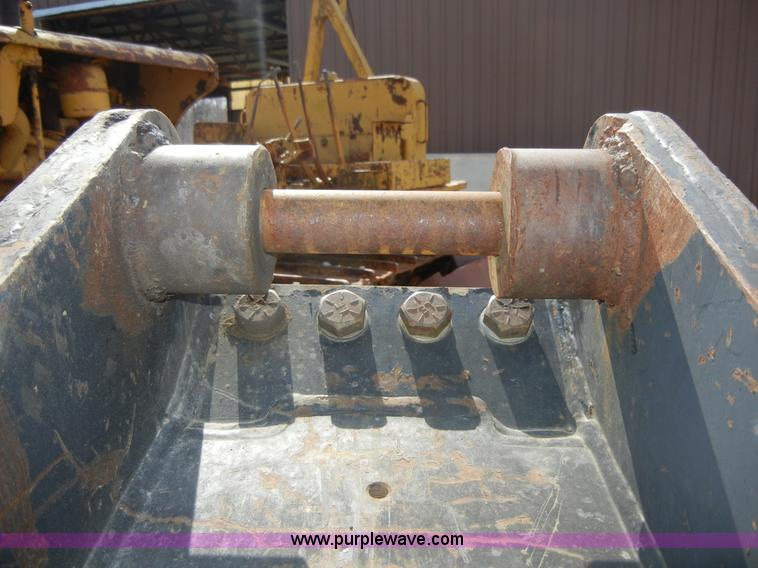 image for item 2183 Stanley MB856 hydraulic hammer