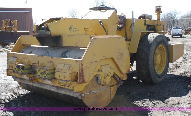 image for item 4791 Pettibone C-200 flat wheel combination roller vibratory compactor