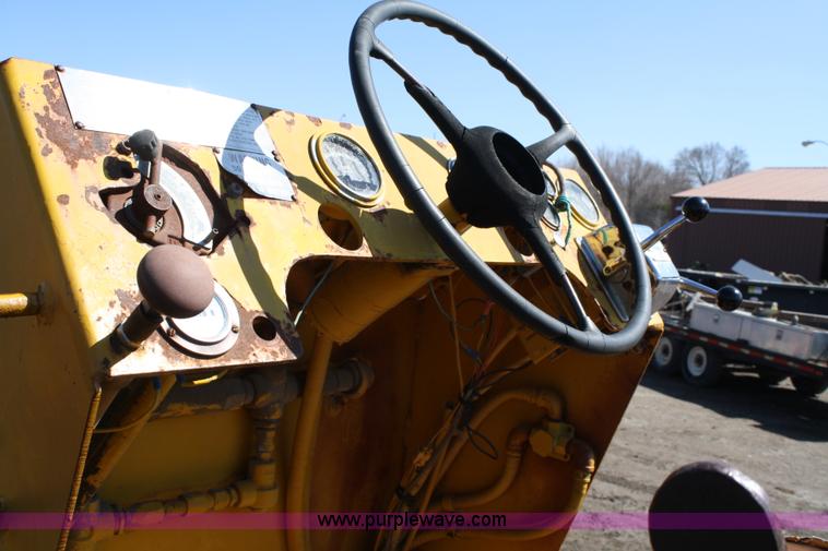 image for item 4791 Pettibone C-200 flat wheel combination roller vibratory compactor