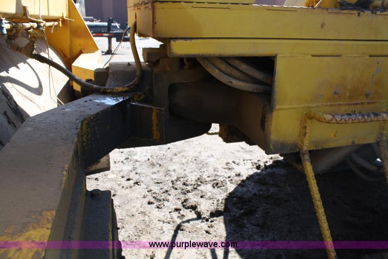 image for item 4791 Pettibone C-200 flat wheel combination roller vibratory compactor