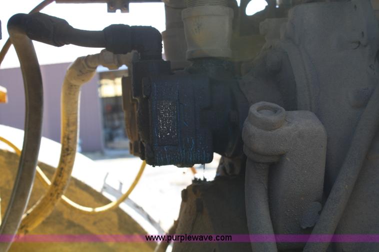 image for item 4791 Pettibone C-200 flat wheel combination roller vibratory compactor