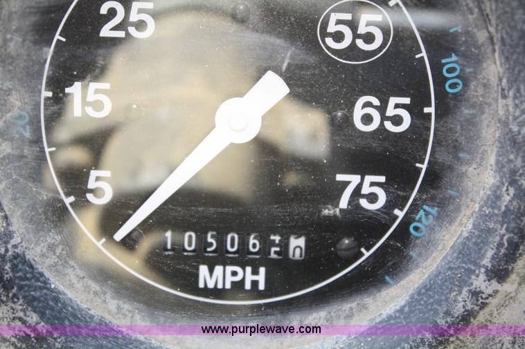 image for item 4792 1986 Ford L8000 water truck