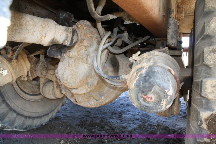 image for item 4792 1986 Ford L8000 water truck