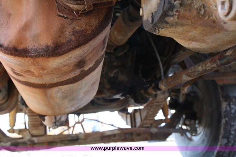 image for item 4792 1986 Ford L8000 water truck