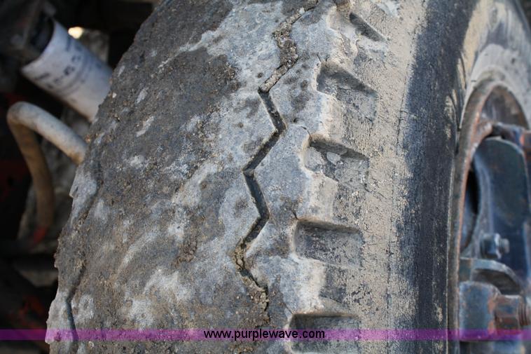 image for item 4793 1978 International Loadstar 1700 dump truck