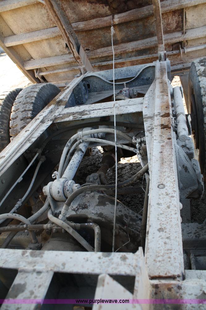 image for item 4793 1978 International Loadstar 1700 dump truck