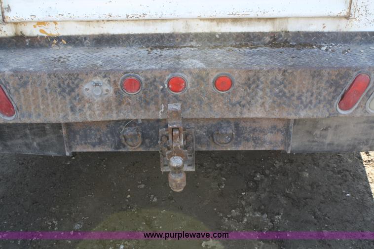 image for item 4795 2001 GMC Sierra K3500 utility pickup truck