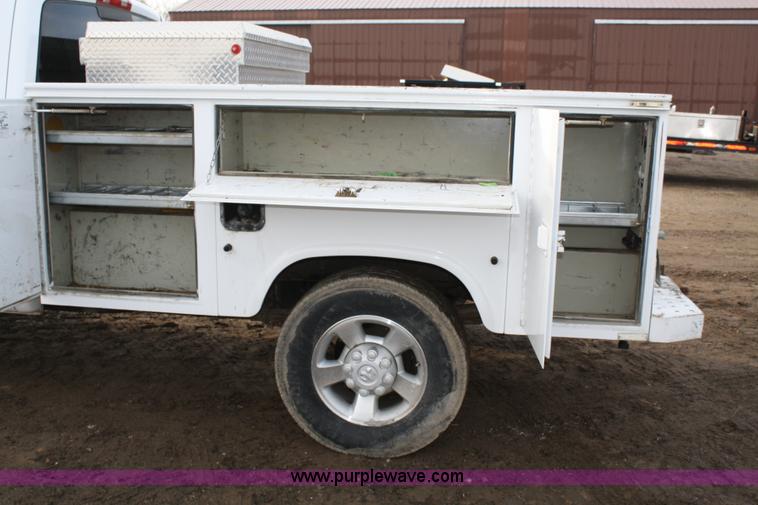 image for item 4796 2003 Dodge Ram 2500 quad cab pickup truck