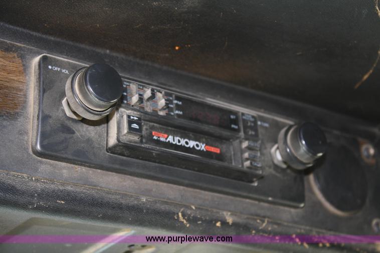 image for item 4910 1978 Kenworth W900A semi truck