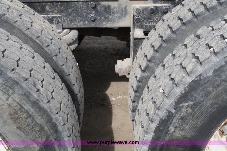 image for item 4910 1978 Kenworth W900A semi truck