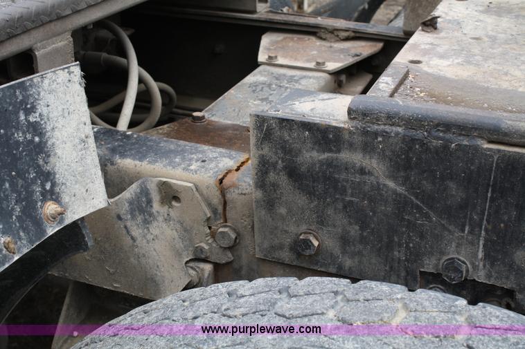 image for item 4910 1978 Kenworth W900A semi truck