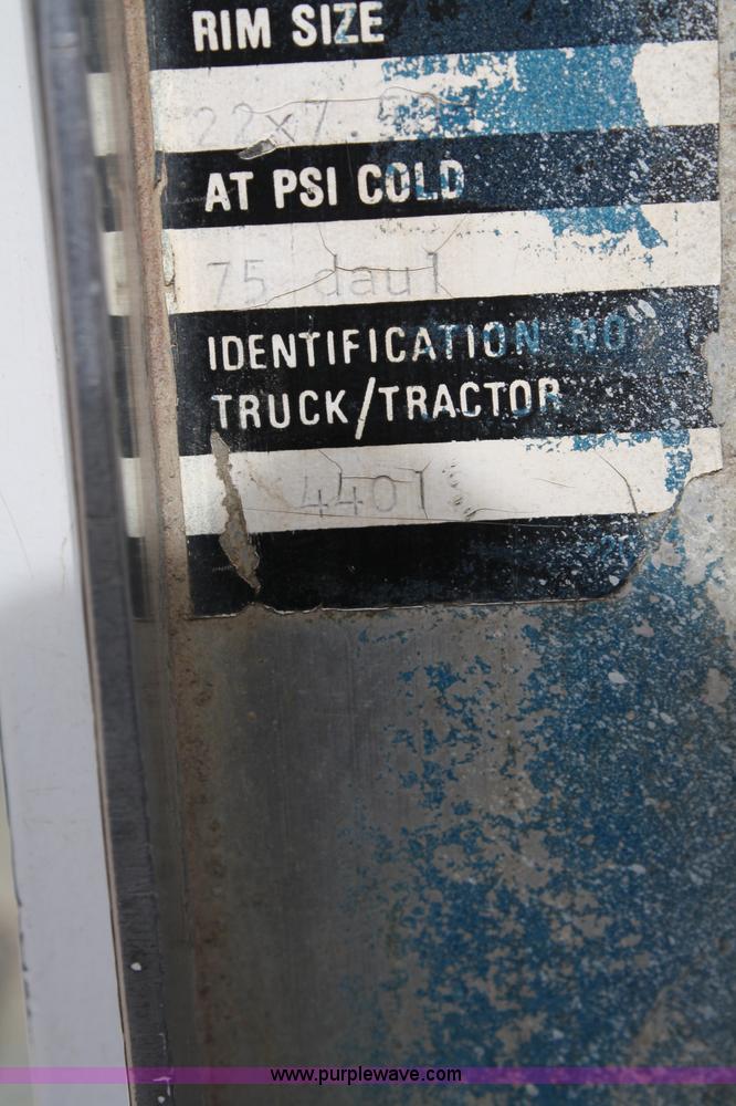 image for item 4910 1978 Kenworth W900A semi truck