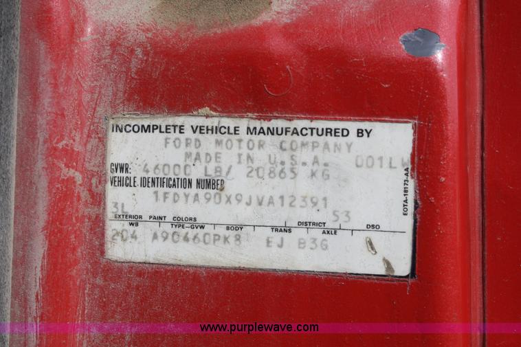 image for item 4911 1988 Ford LTL9000 semi truck