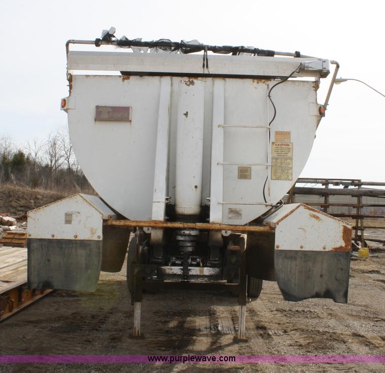 image for item 4912 1998 Travis 26' end dump trailer