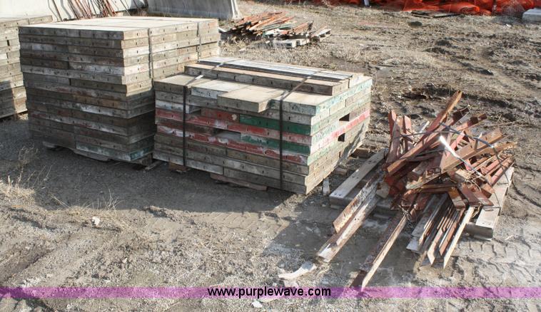 image for item 4913 Symons concrete forms