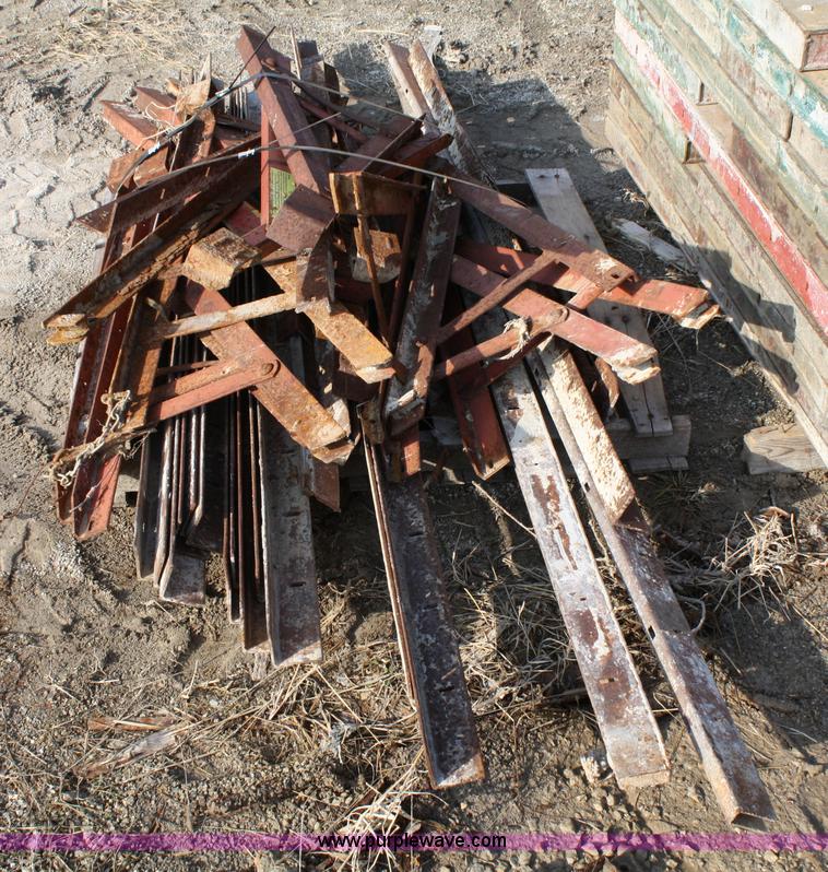 image for item 4913 Symons concrete forms