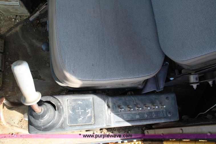 image for item 4960 1985 Caterpillar 235BH excavator