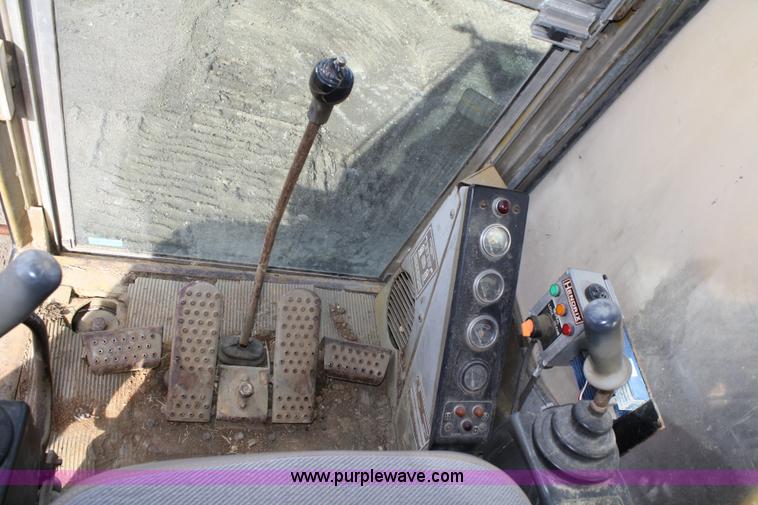 image for item 4960 1985 Caterpillar 235BH excavator