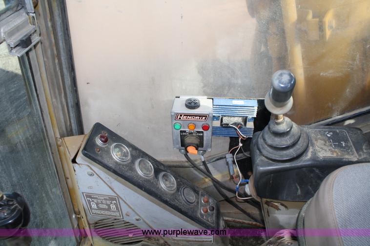 image for item 4960 1985 Caterpillar 235BH excavator