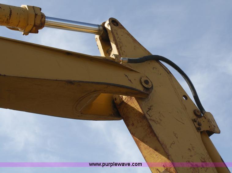 image for item 4960 1985 Caterpillar 235BH excavator