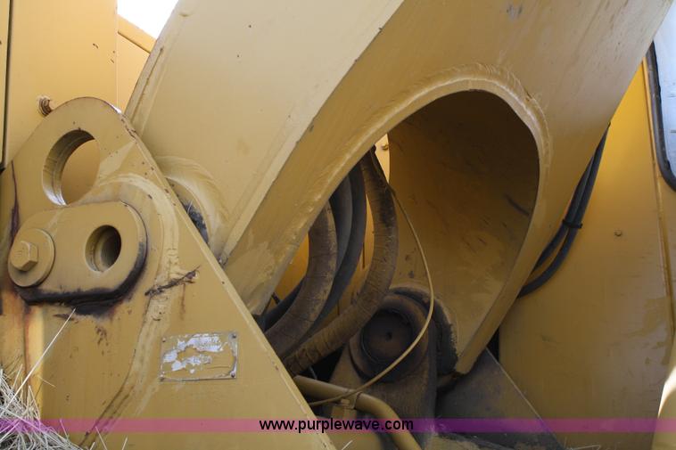 image for item 4960 1985 Caterpillar 235BH excavator