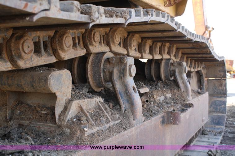 image for item 4960 1985 Caterpillar 235BH excavator