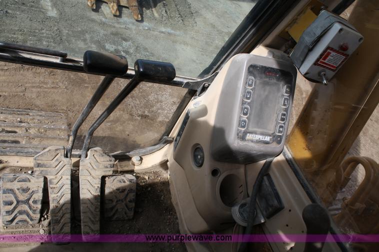 image for item 4961 1996 Caterpillar 320B excavator