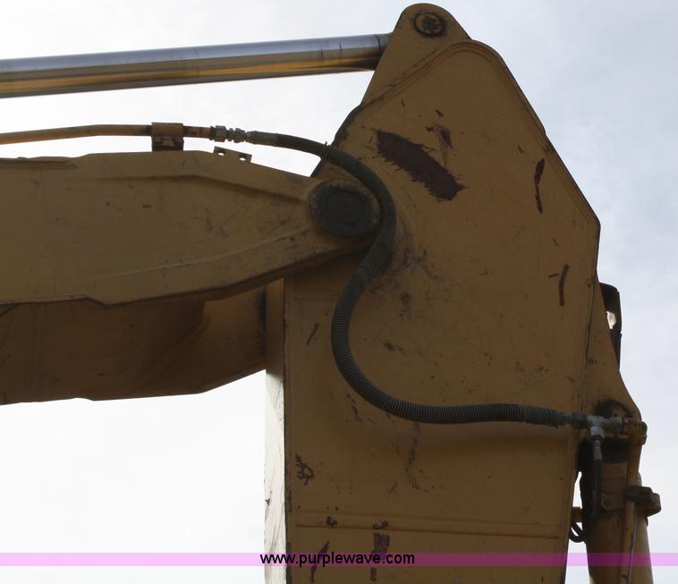 image for item 4961 1996 Caterpillar 320B excavator