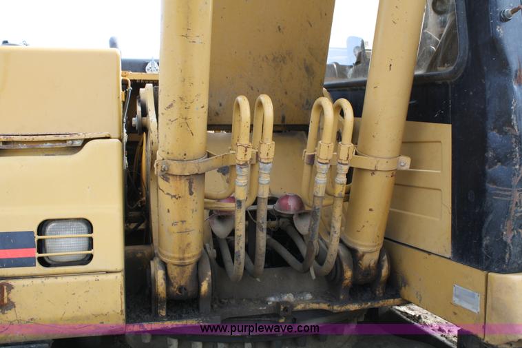 image for item 4961 1996 Caterpillar 320B excavator
