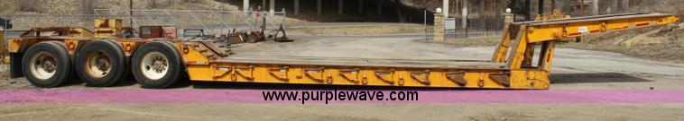 image for item 4962 1978 Hyster 50 ton low-boy trailer