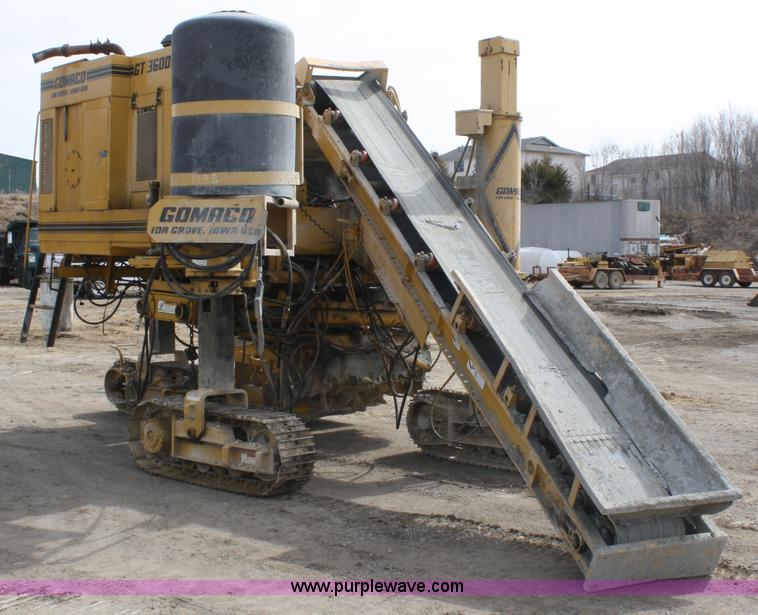 image for item 4965 Gomaco GT3600 curb machine