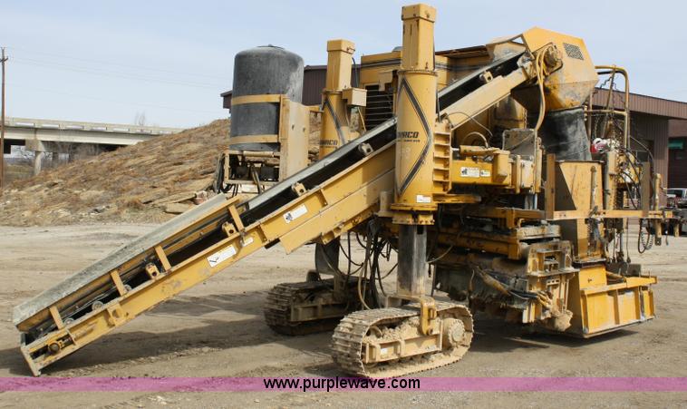 image for item 4965 Gomaco GT3600 curb machine