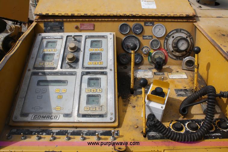 image for item 4965 Gomaco GT3600 curb machine