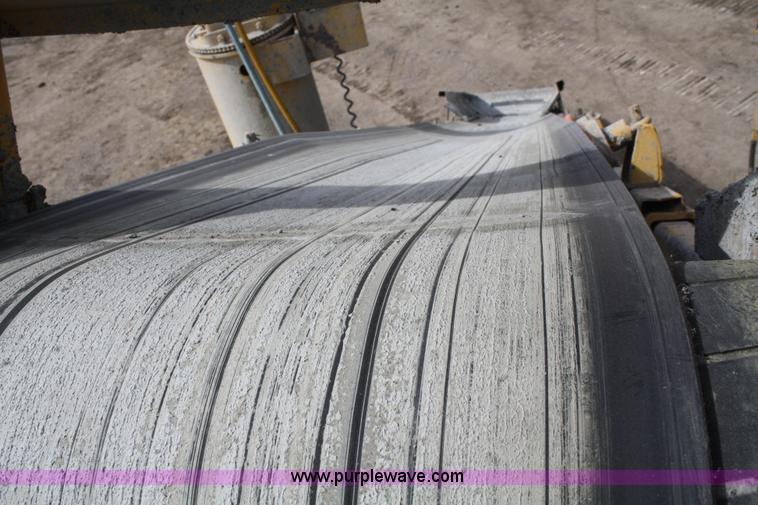 image for item 4965 Gomaco GT3600 curb machine