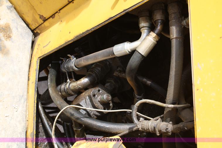 image for item 4965 Gomaco GT3600 curb machine