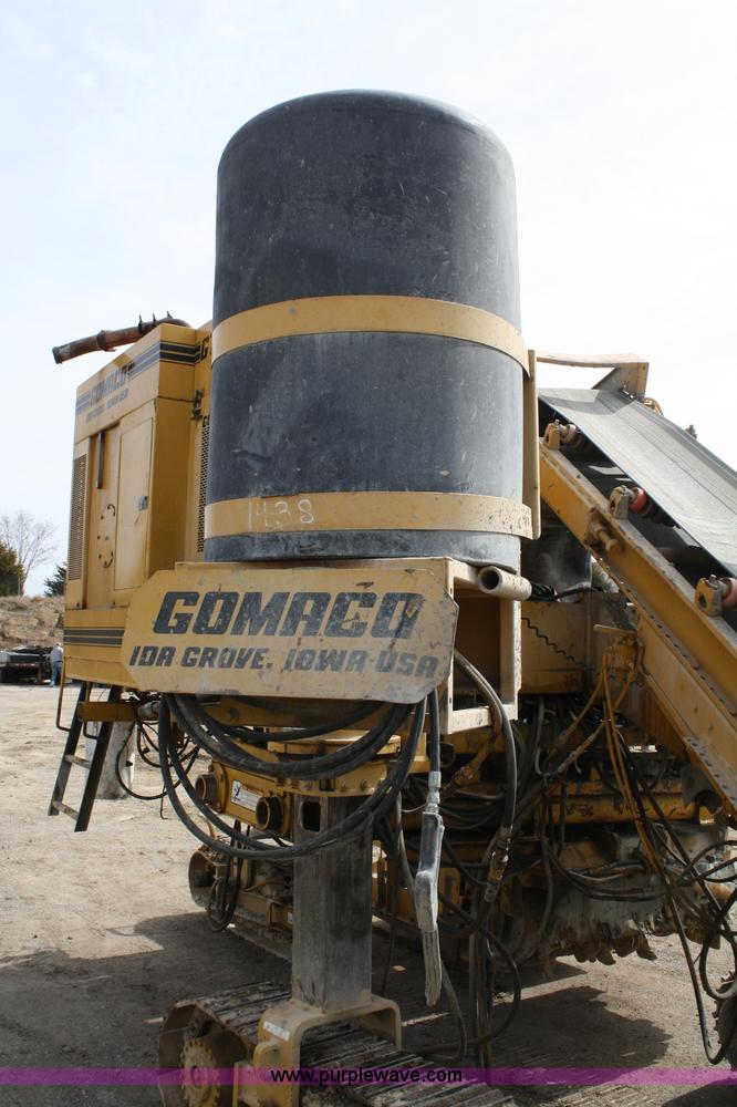 image for item 4965 Gomaco GT3600 curb machine