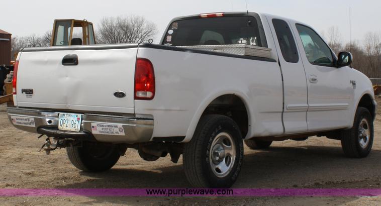 image for item 4966 1999 Ford F150 XLT Supercab pickup truck