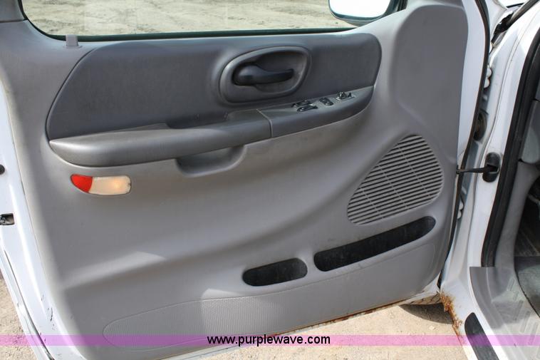 image for item 4966 1999 Ford F150 XLT Supercab pickup truck