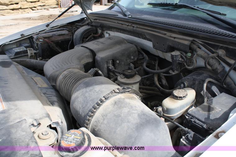 image for item 4966 1999 Ford F150 XLT Supercab pickup truck