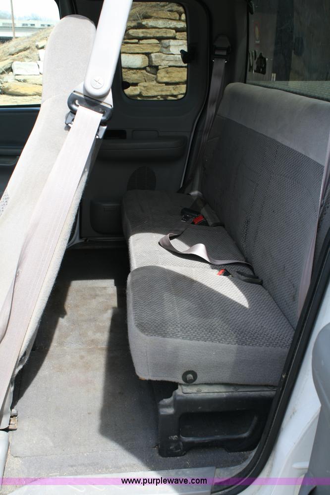 image for item 4966 1999 Ford F150 XLT Supercab pickup truck