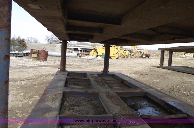 image for item 5372 Trench shore box